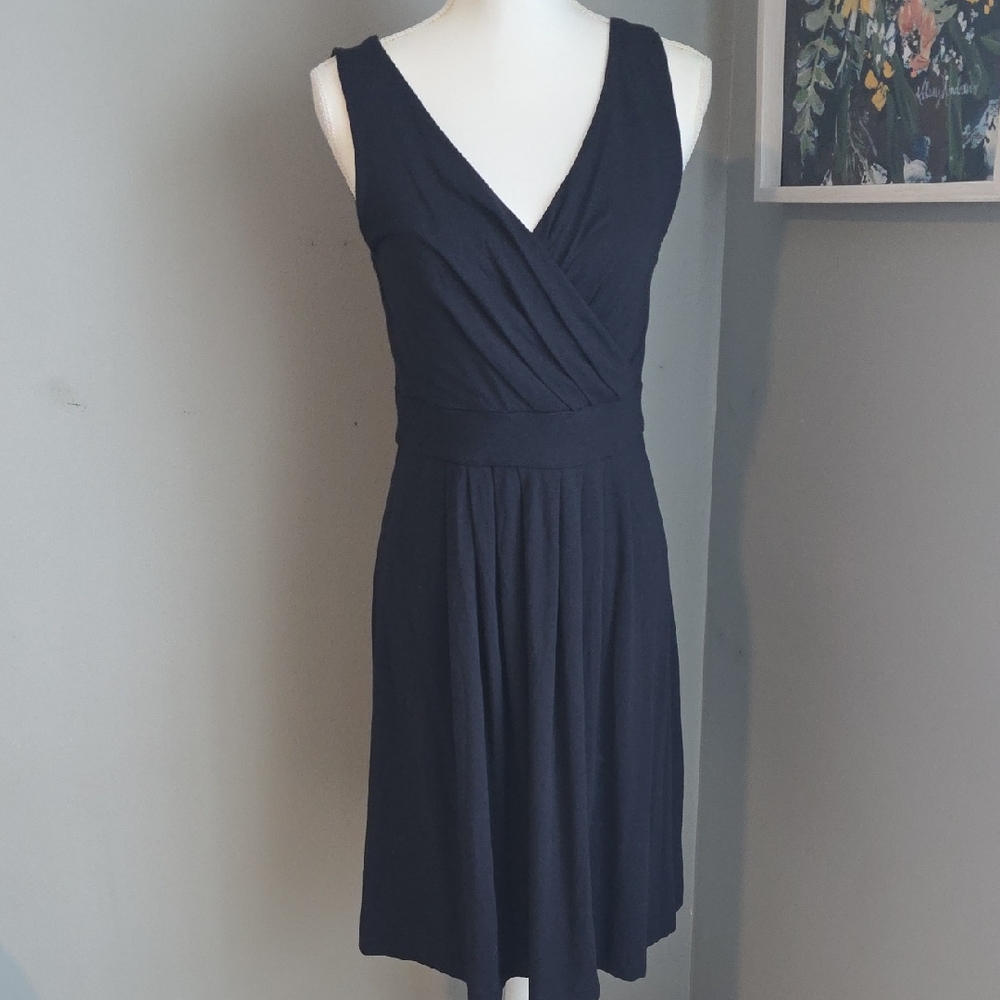Lands' End Black V-Neck Mini Dress Size Small